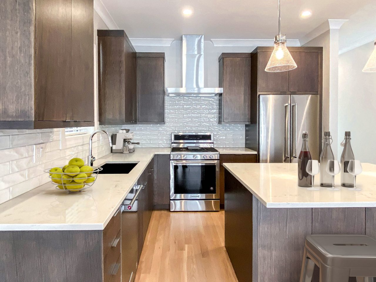 3343 N Kenmore Image 7