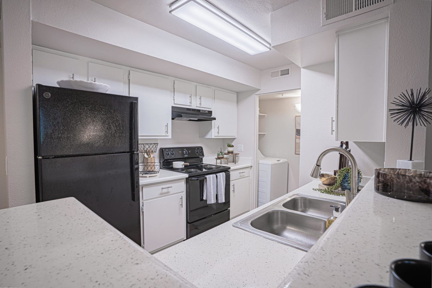 Austin Crest Apartments Image 9