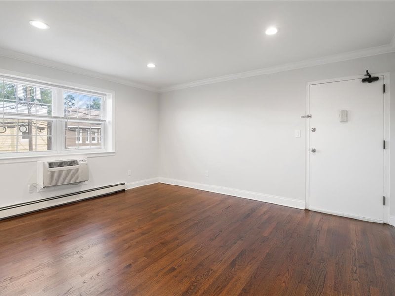 48 Roseland Avenue Image 17