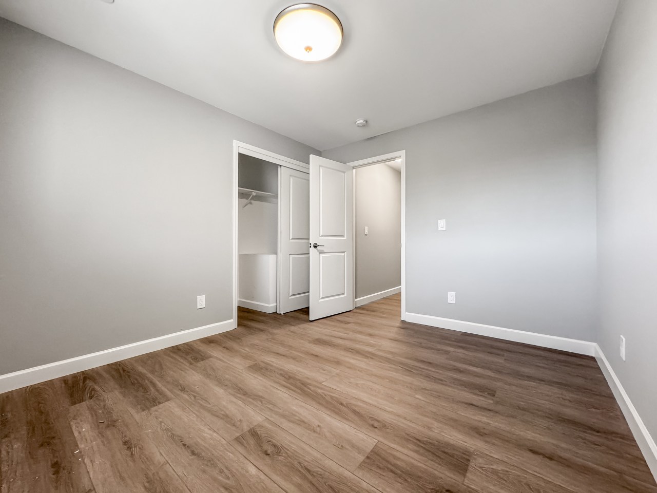 4124 Lyon Avenue Image 8