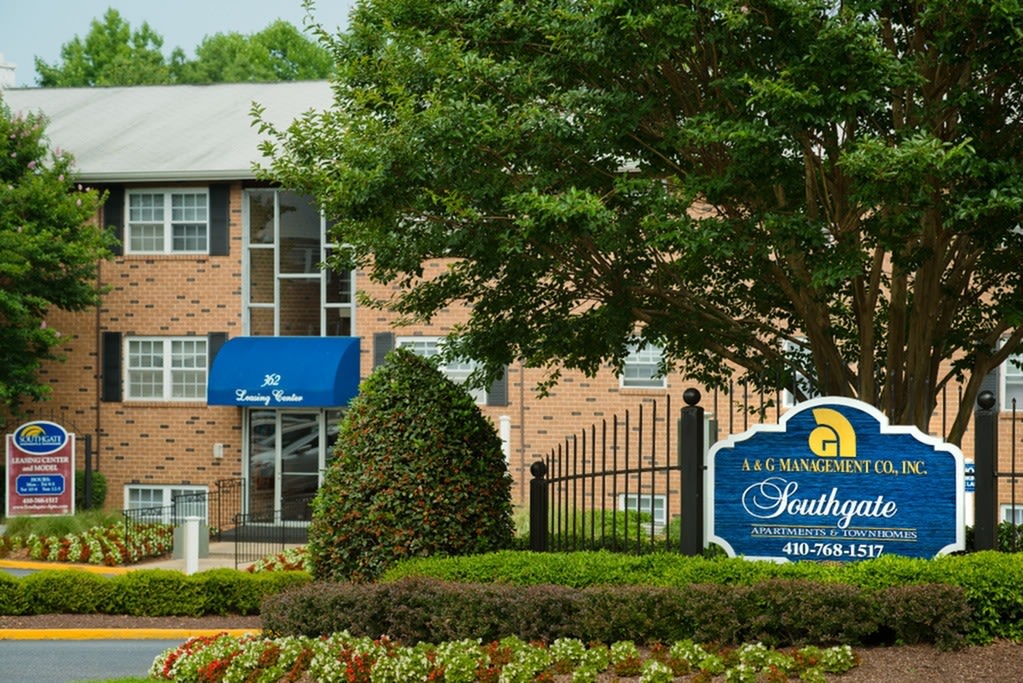 Southgate Apartments and Townhomes Image 13