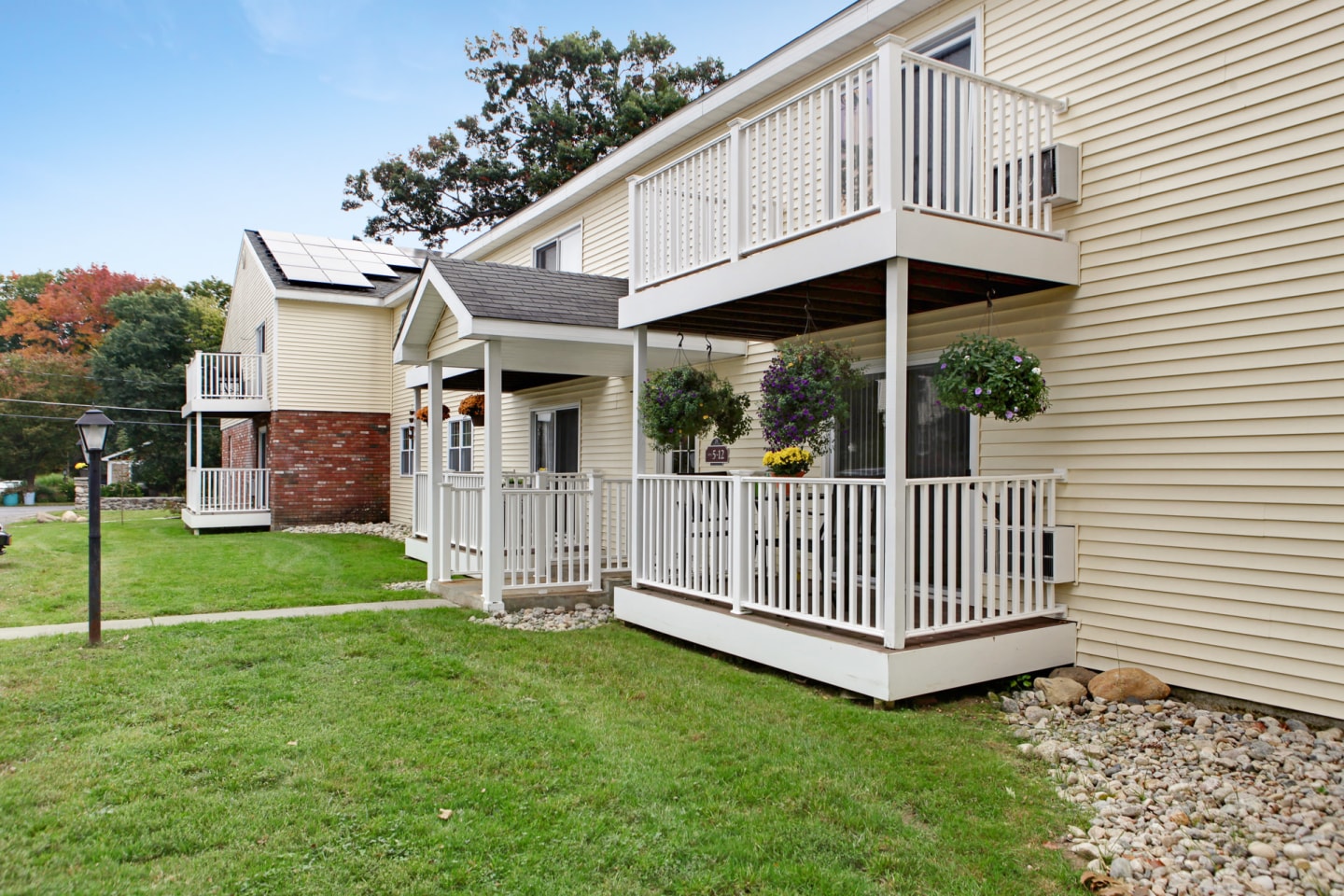 Saratoga Garden Apartments Image 5