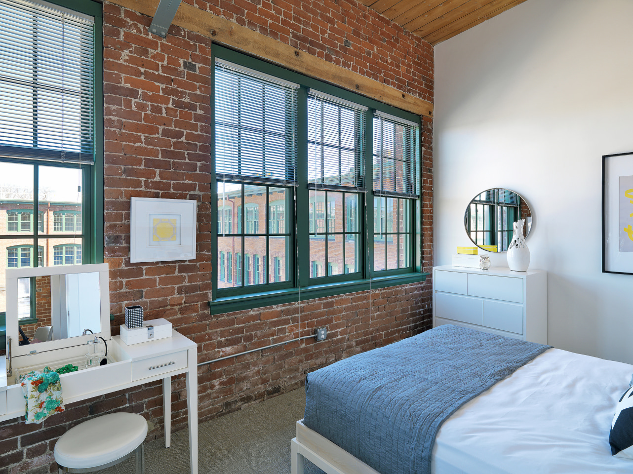 Watch Factory Lofts Image 8