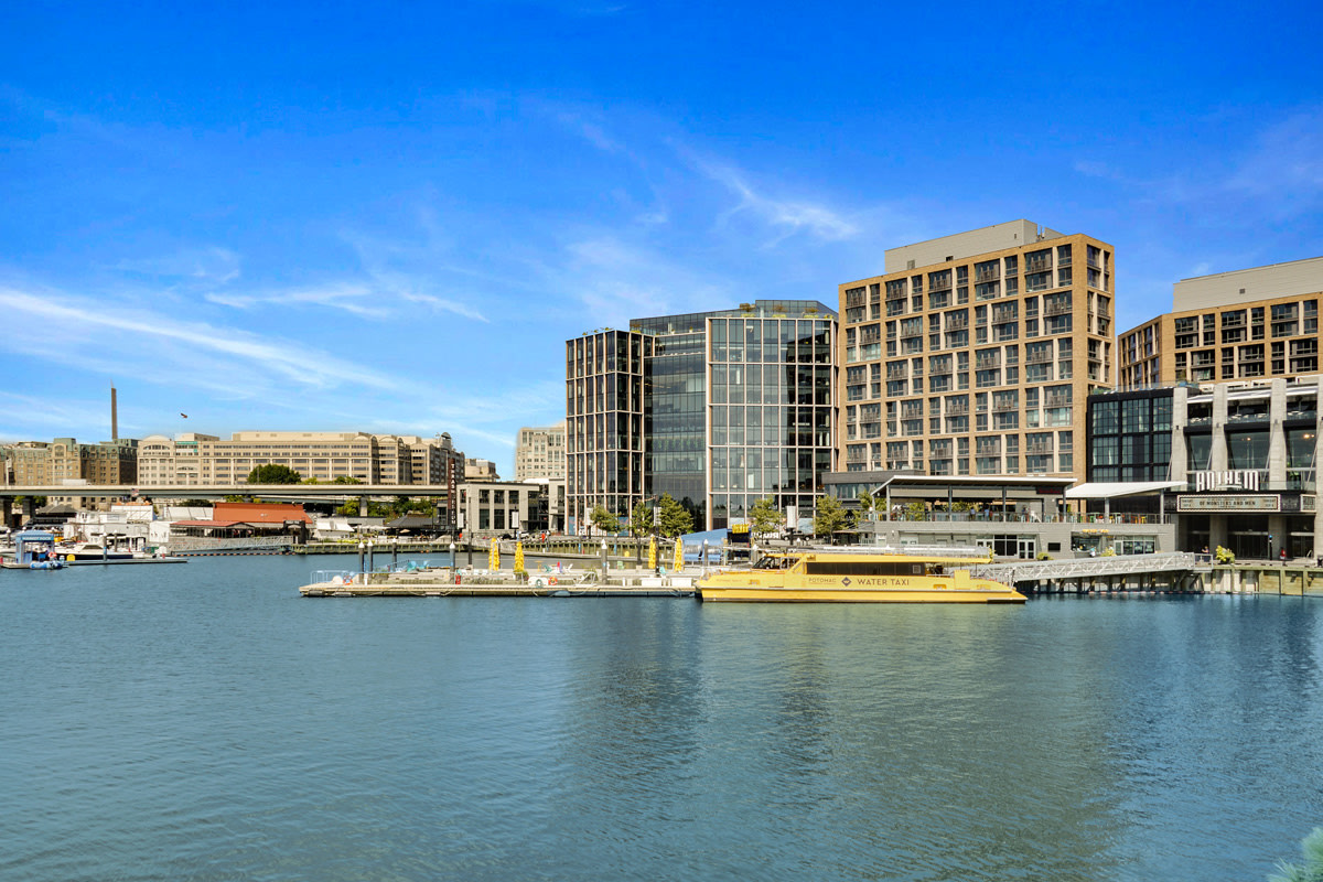 Iverson Towers Apartments & Anton House Apartments Image 33