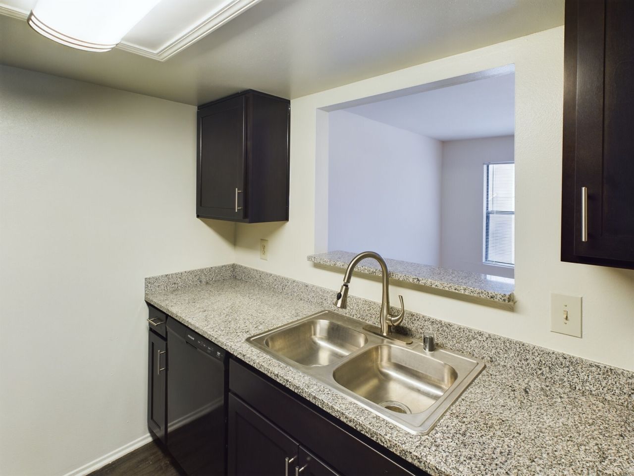 Stoney Brooke Apartments Image 37