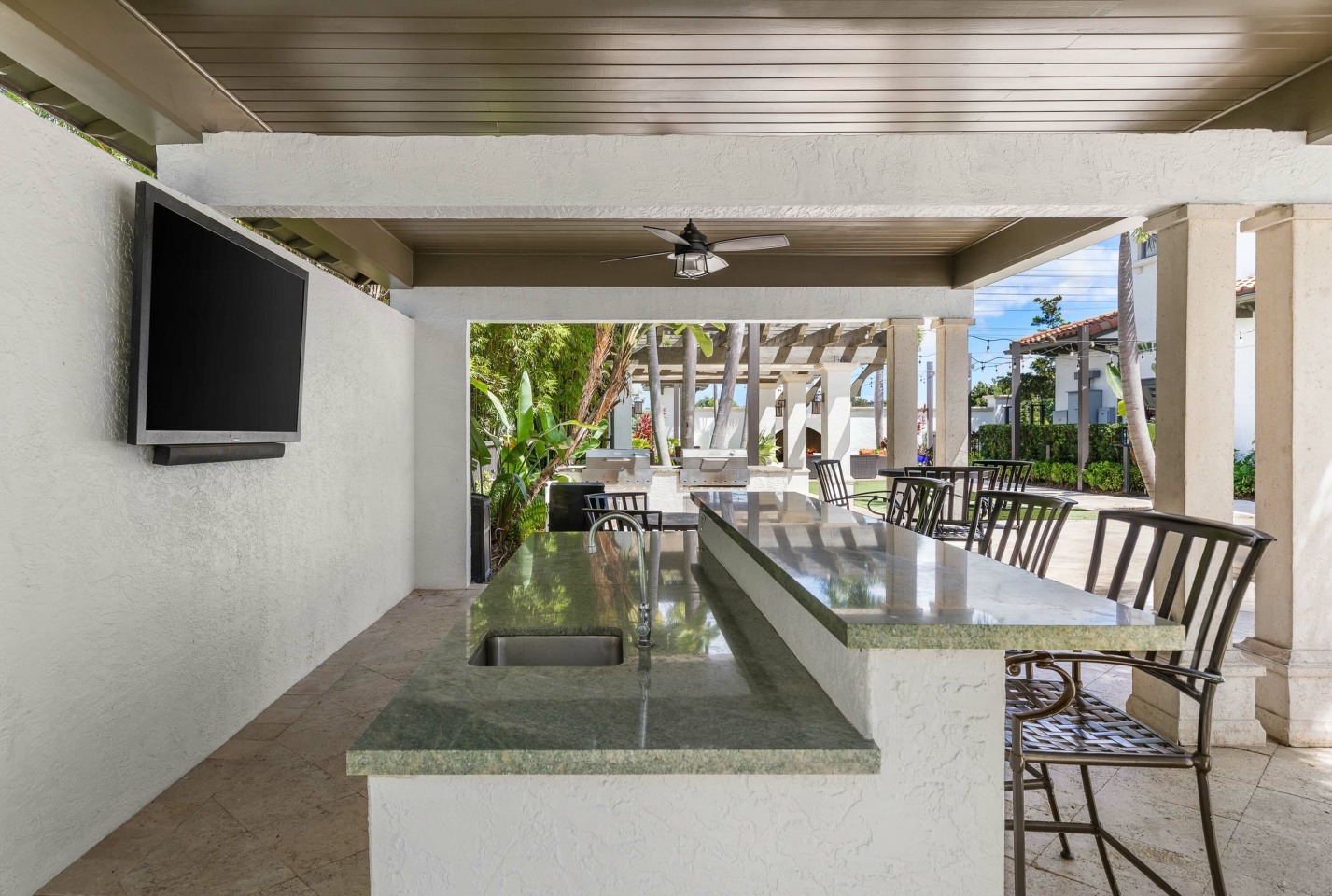 Doral View Image 32