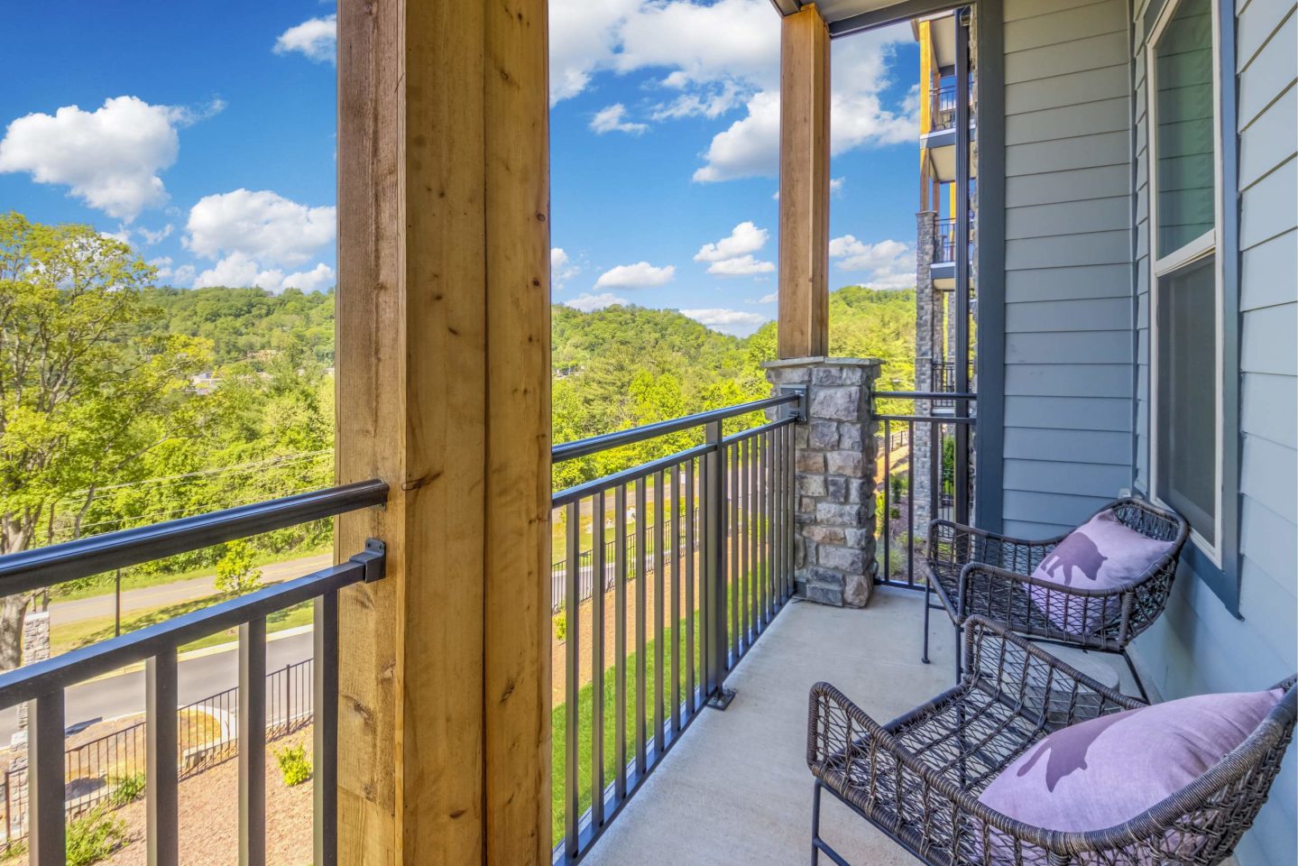 Enclave Piney Mountain Image 10