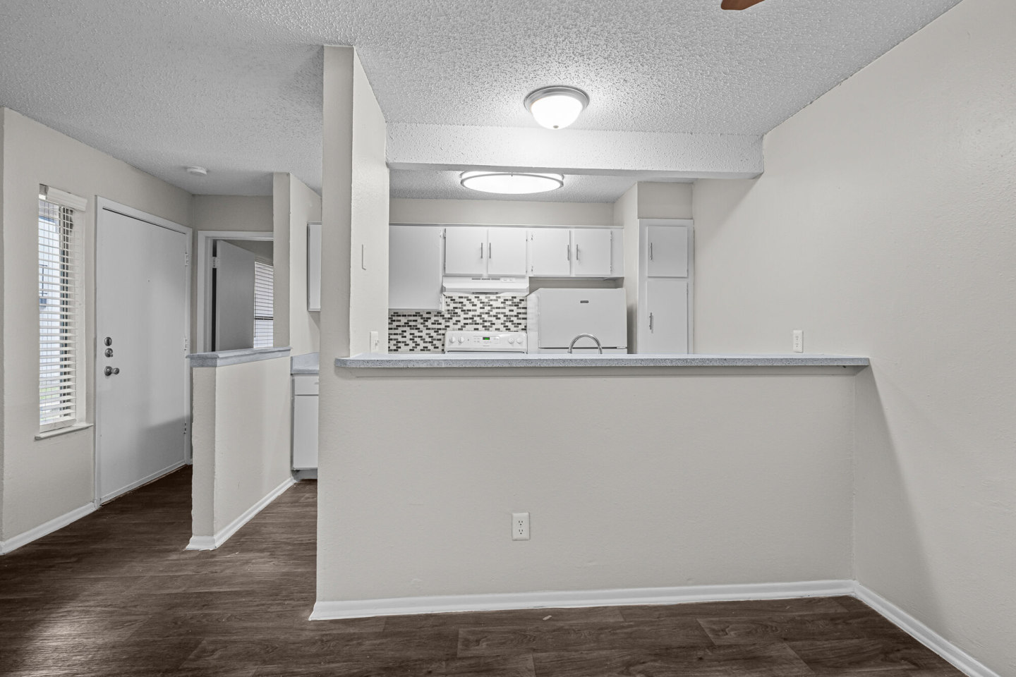 Pine Oaks Image 12