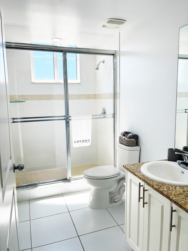 Colony at Dadeland Image 17