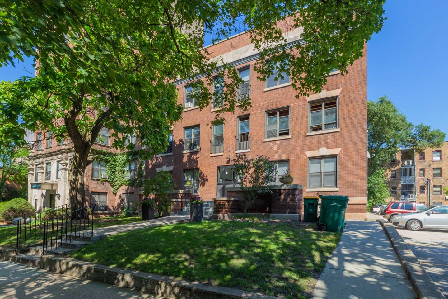 5457-5459 S. Blackstone Avenue Image 2
