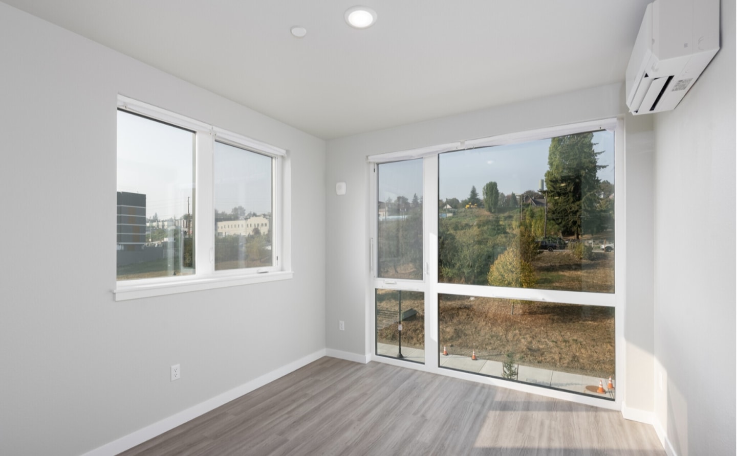Ellis Apartments - Student Housing Image 17