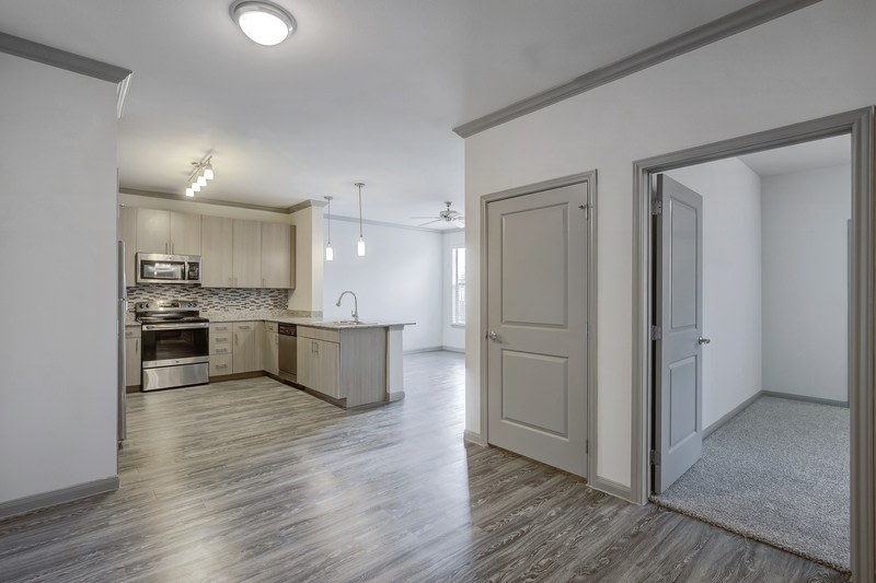 The Emerson Apartments Image 36