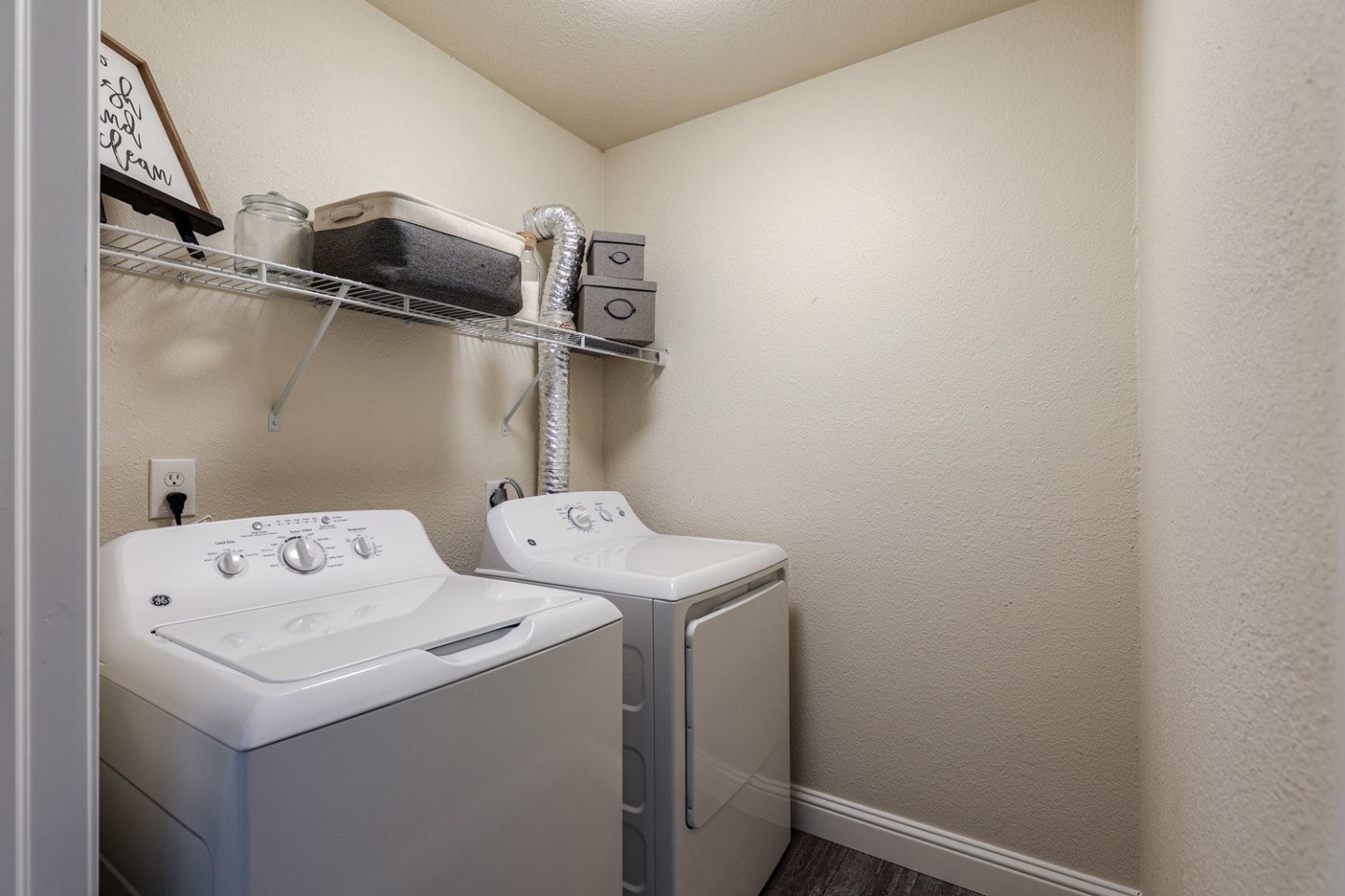 Indigo Apartment Homes Image 6