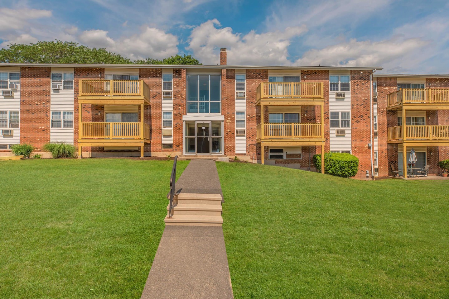 Parkview Apartments Image 1