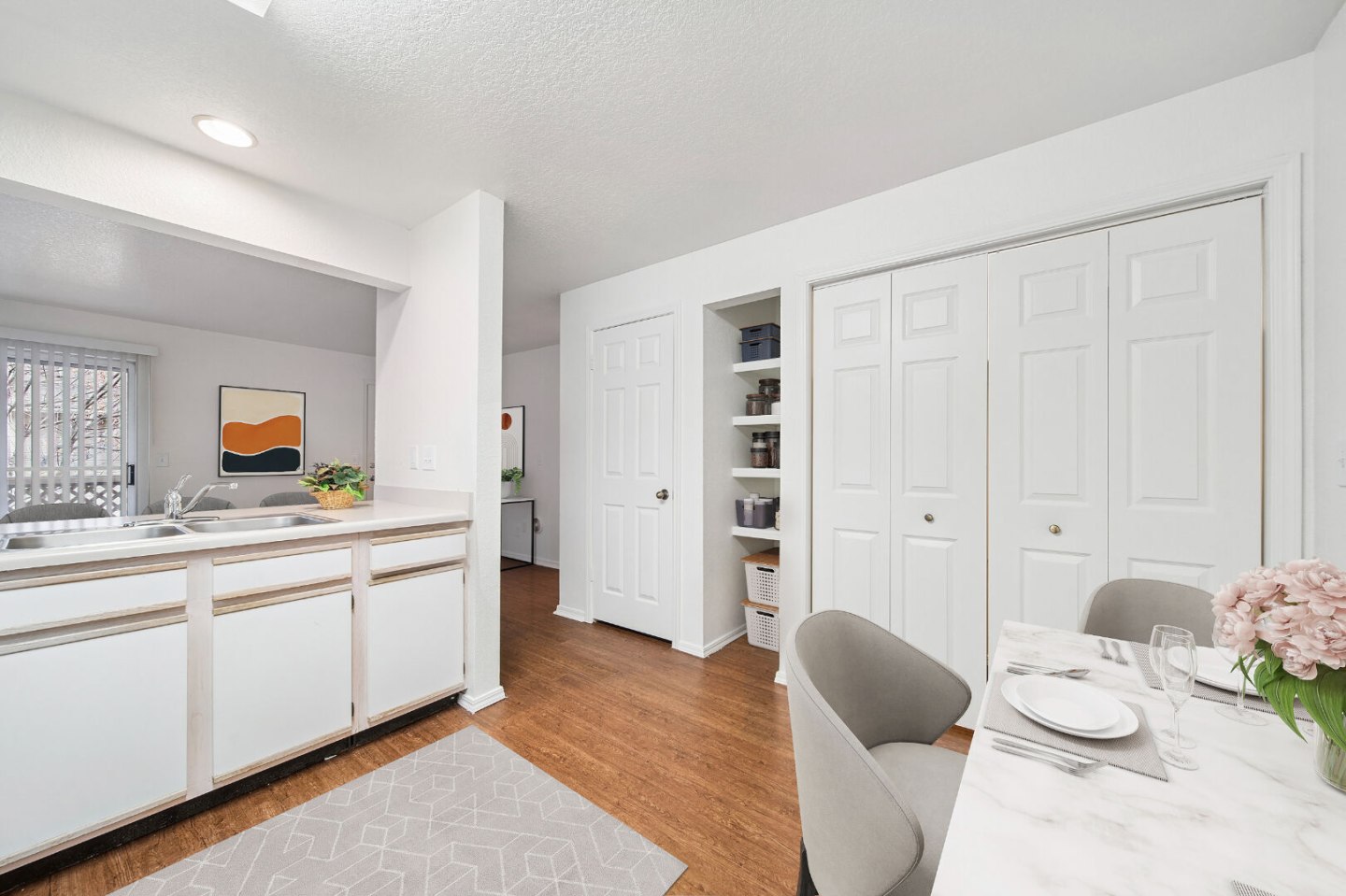 Rosewood Manor - Senior Living: 55+ Image 6