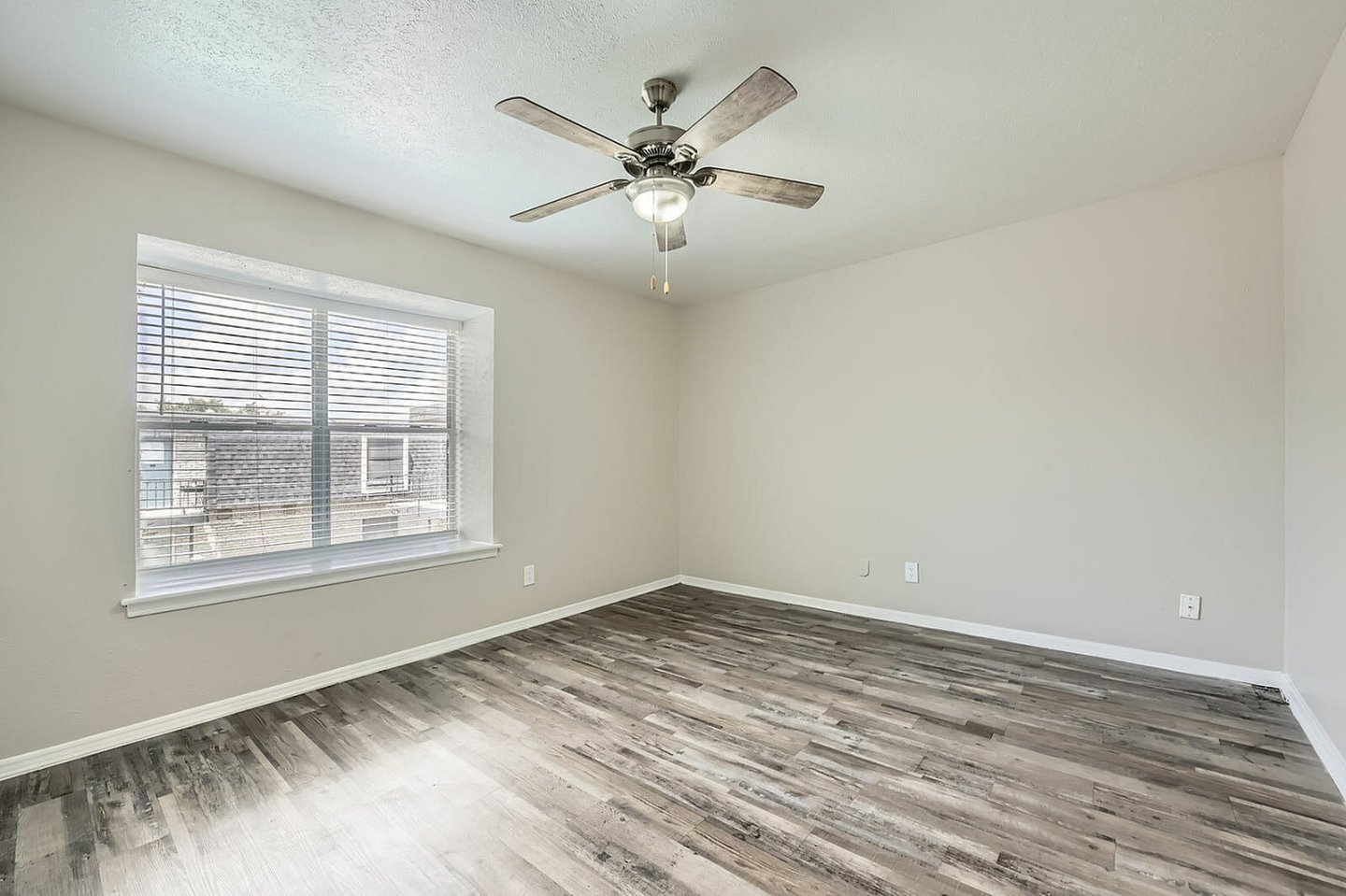 Ridgmar Oaks Image 49