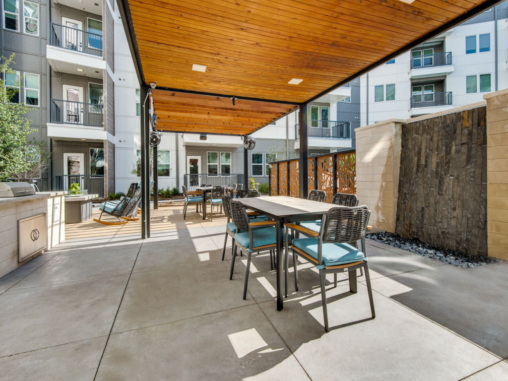 880 Lyn Image 39