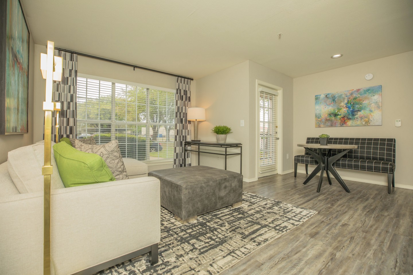 Oak Forest Image 31