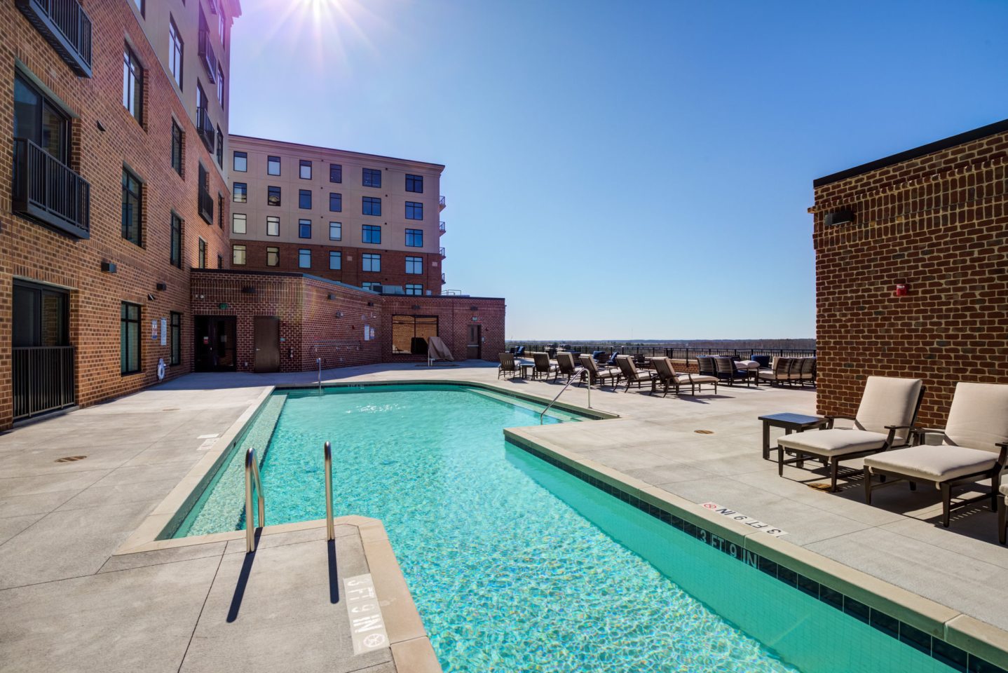 Overlook at River Place Image 15