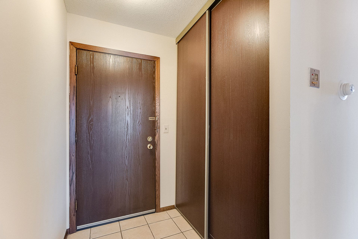 4052 Minnehaha Ave Image 17