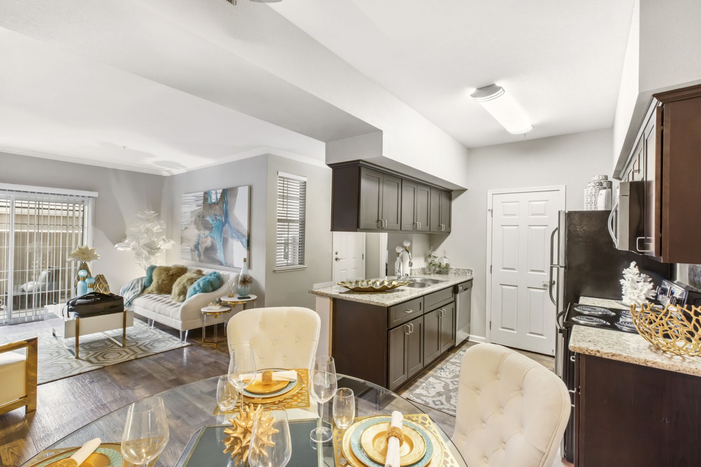 Sherwood Apartments Image 9