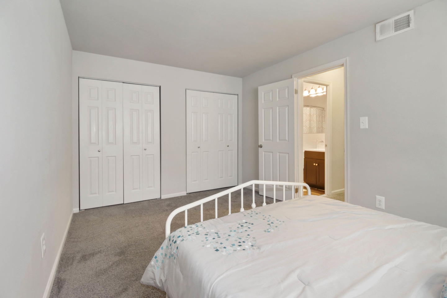 Rock Glen Apartments Image 7