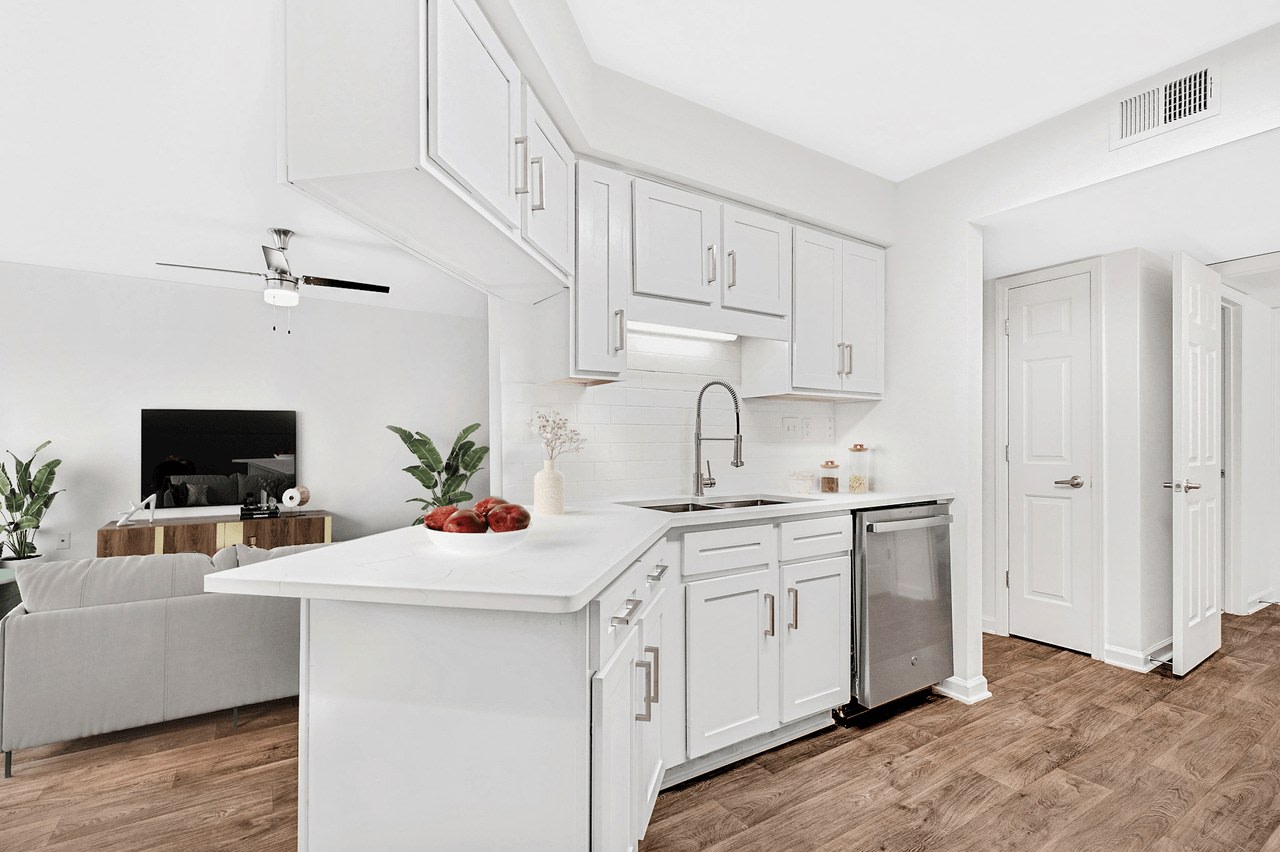 Affordable Housing - Caveness Farms Apartment Homes Image 44