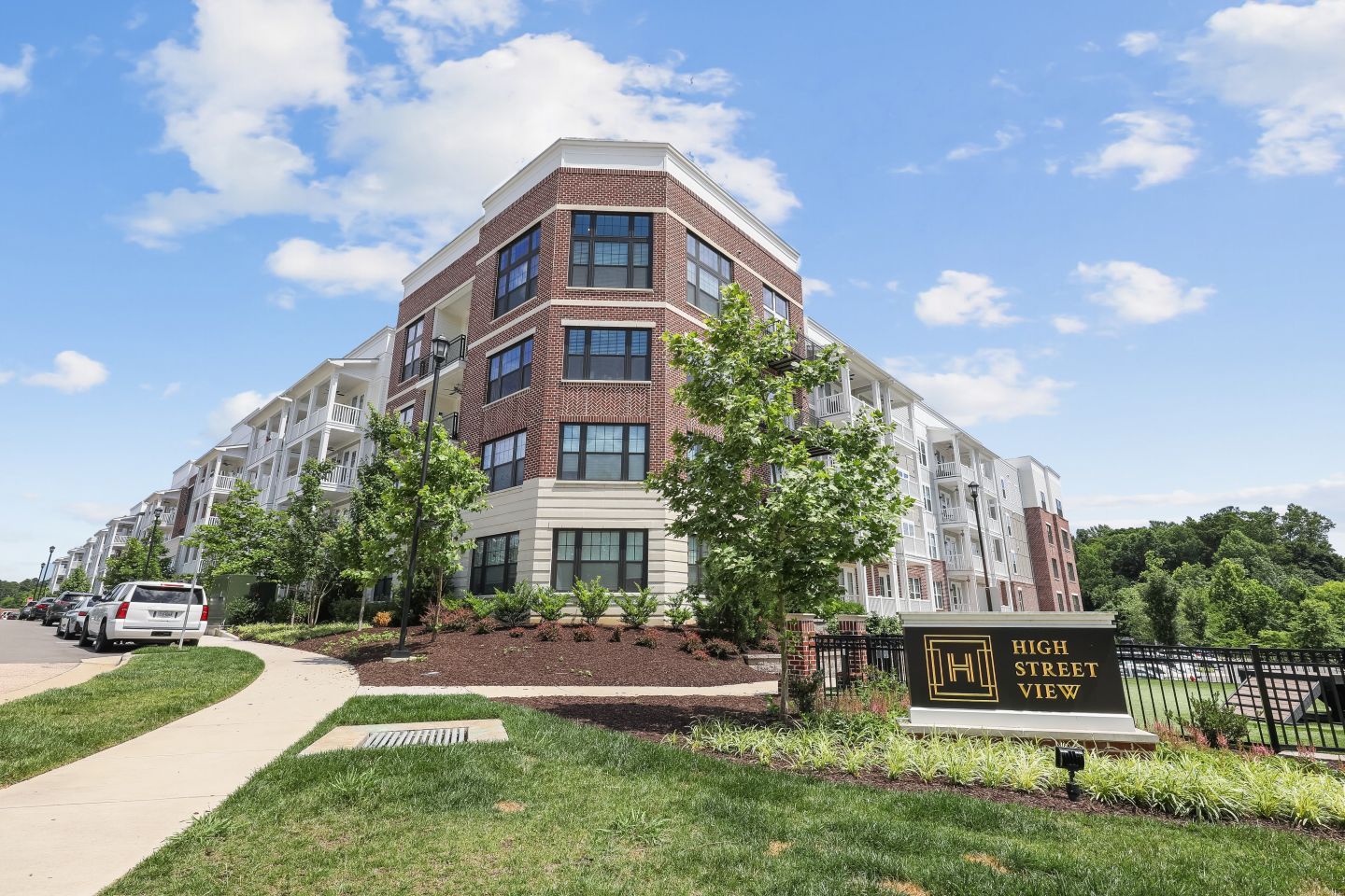 High Street View Luxury Apartments Image 1
