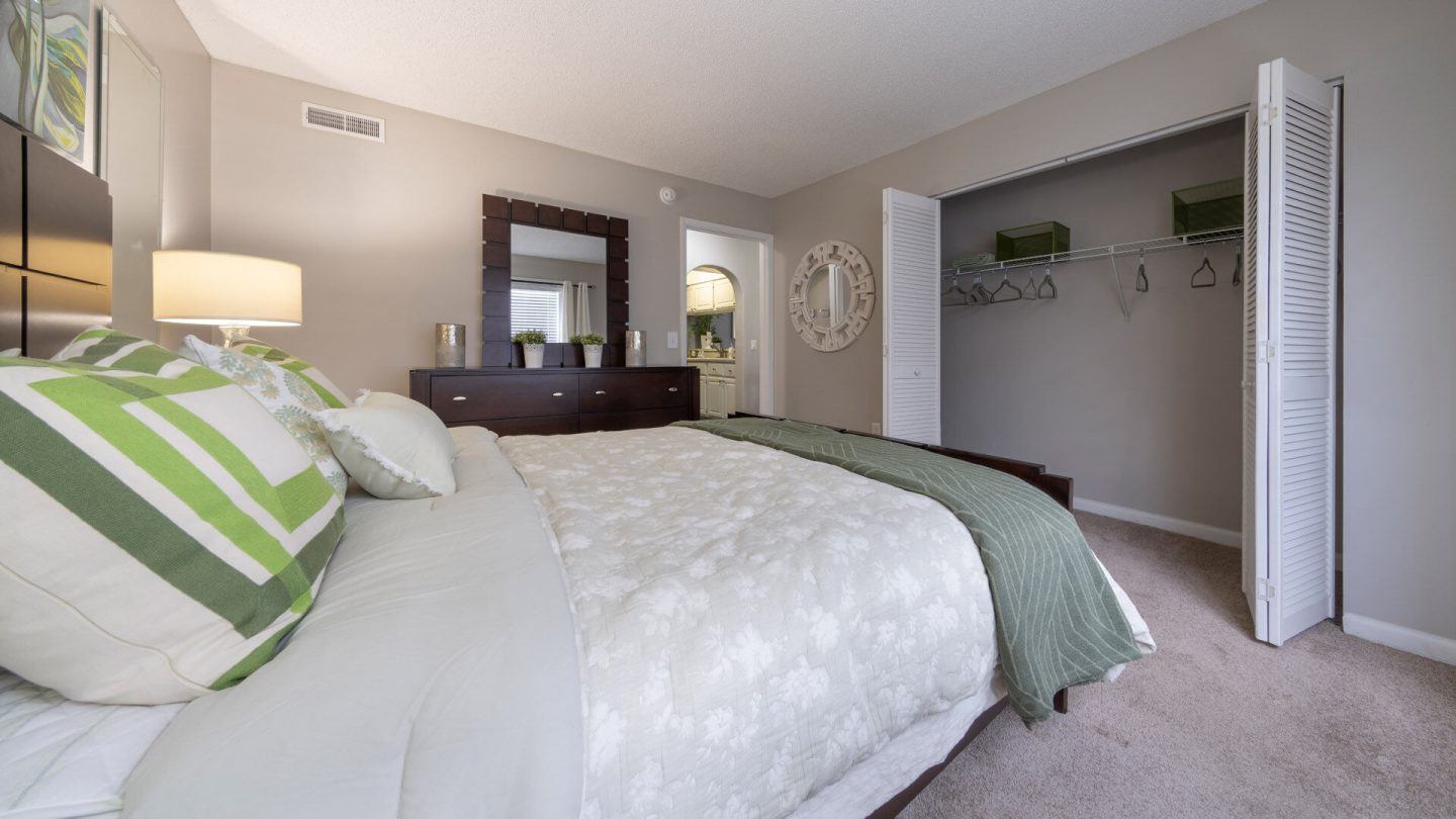 Enclave at Lake Ellenor Image 34