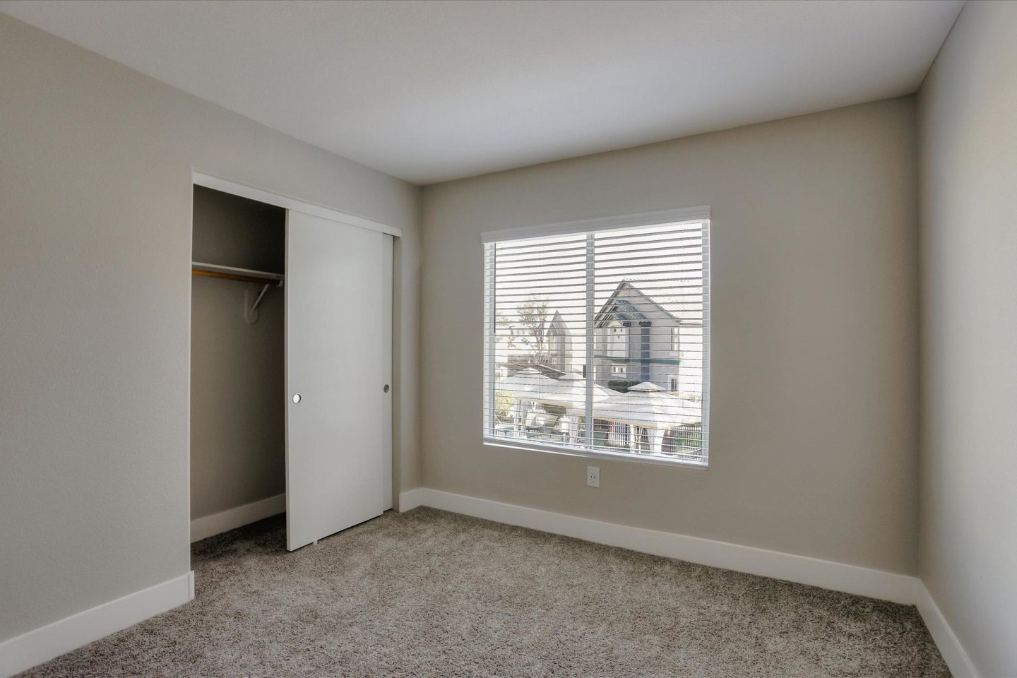 South Valley Ranch Apartments Image 64