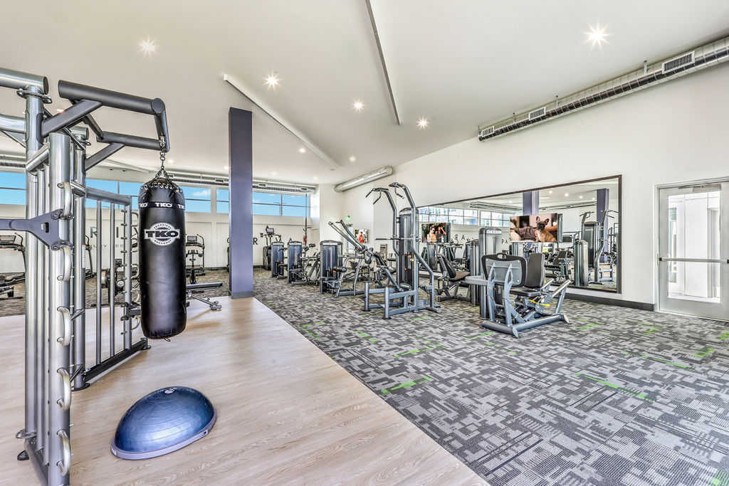 Ariva Luxury Residences Image 7