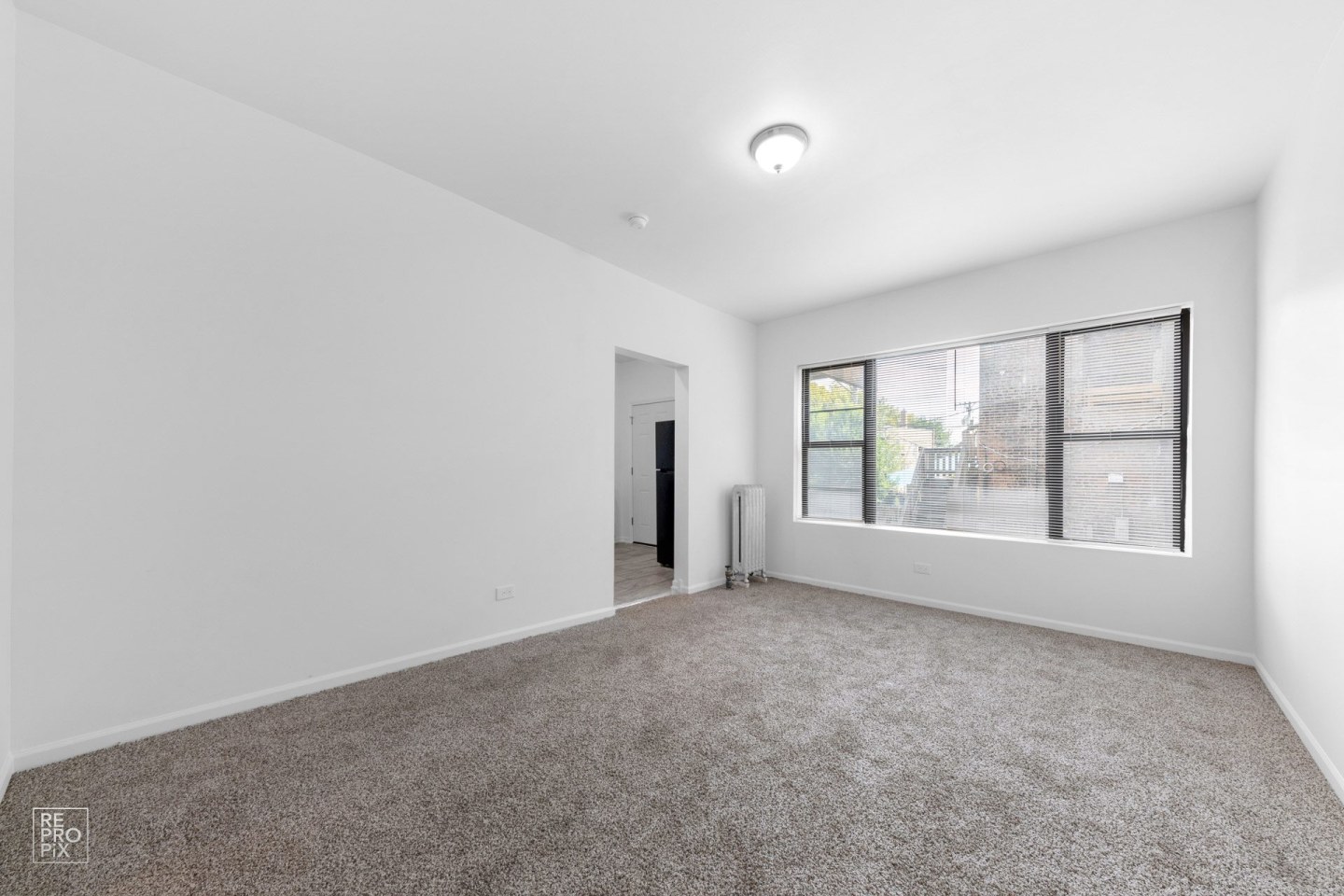 7451 S Eberhart Ave Image 5