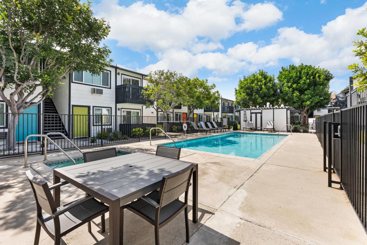 Eastside Apartments Image 40