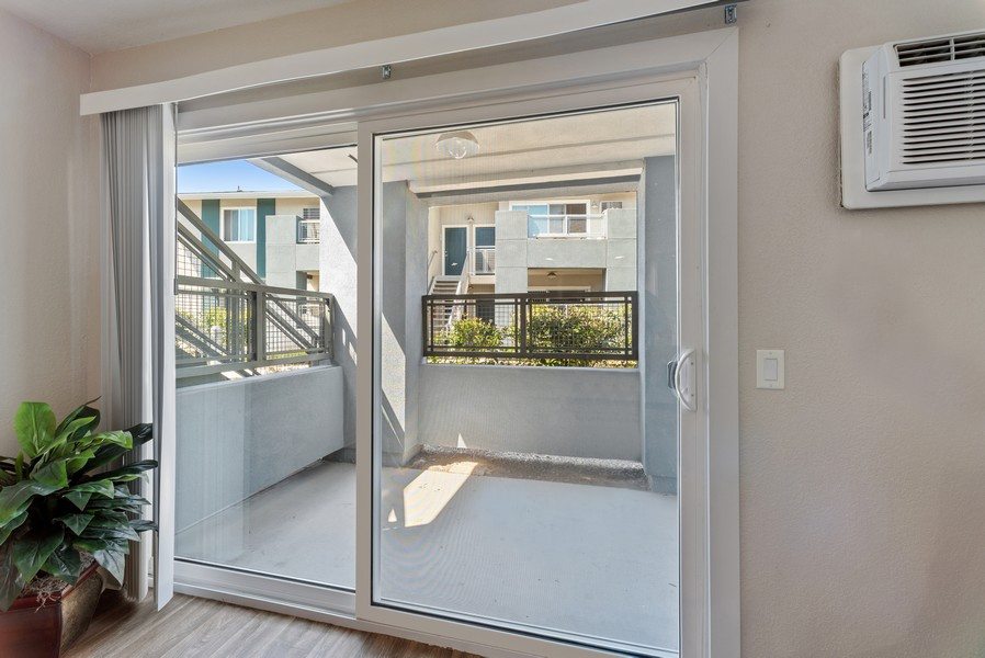 Pointe Luxe Apartment Homes Image 12
