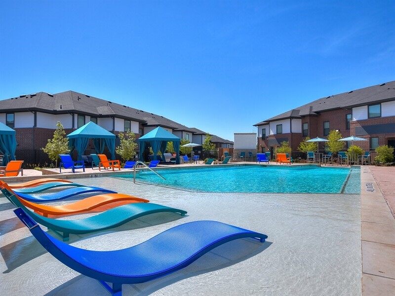 The Emerson Apartments Image 2
