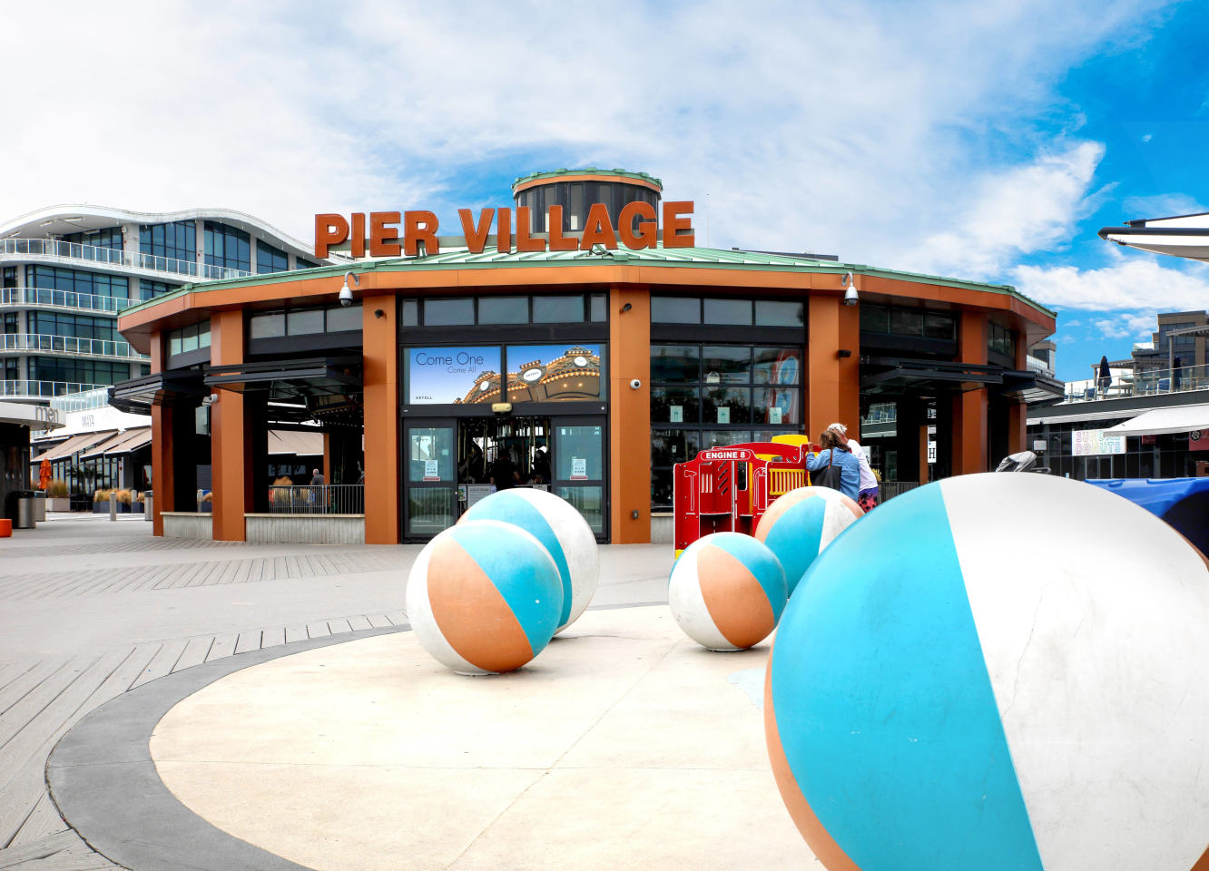 Pier Village Image 47