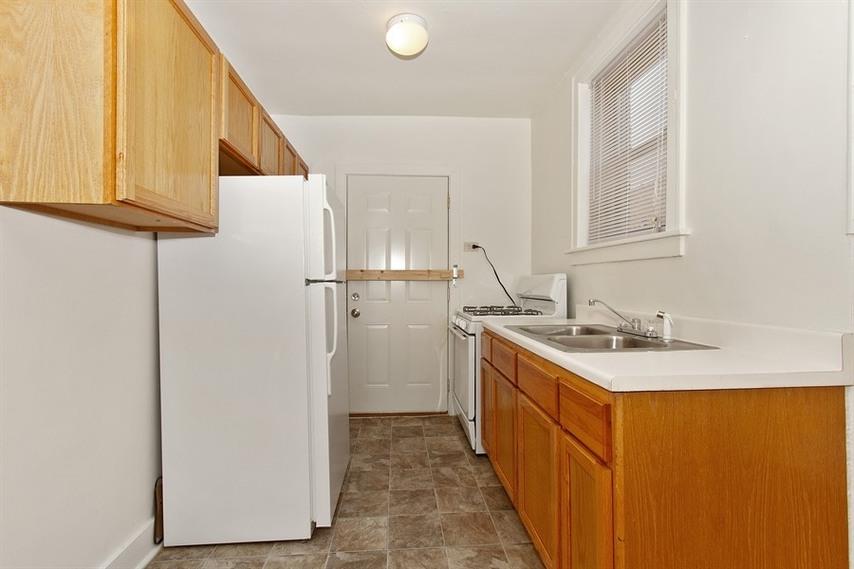 7953 S Wolcott Ave Image 4
