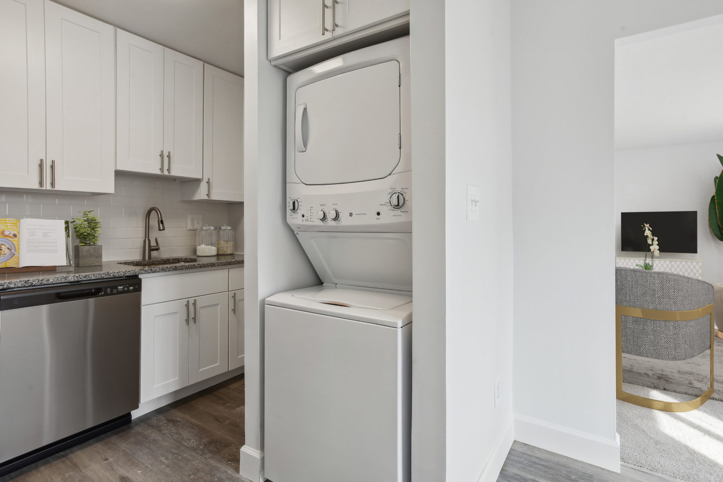 Hallfield Apartments Image 4