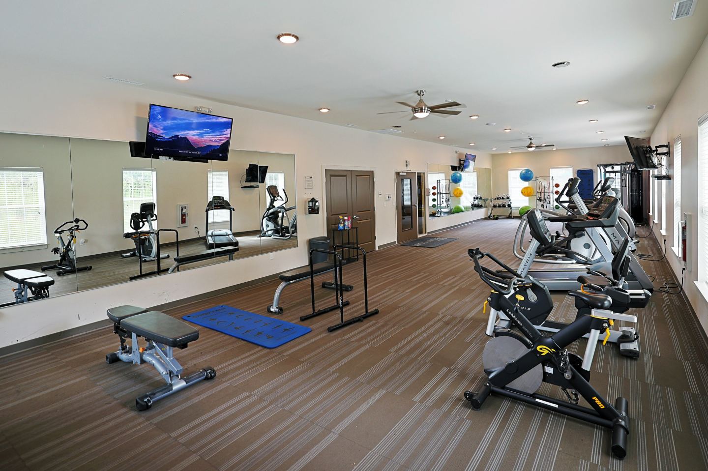 32 Union Image 11