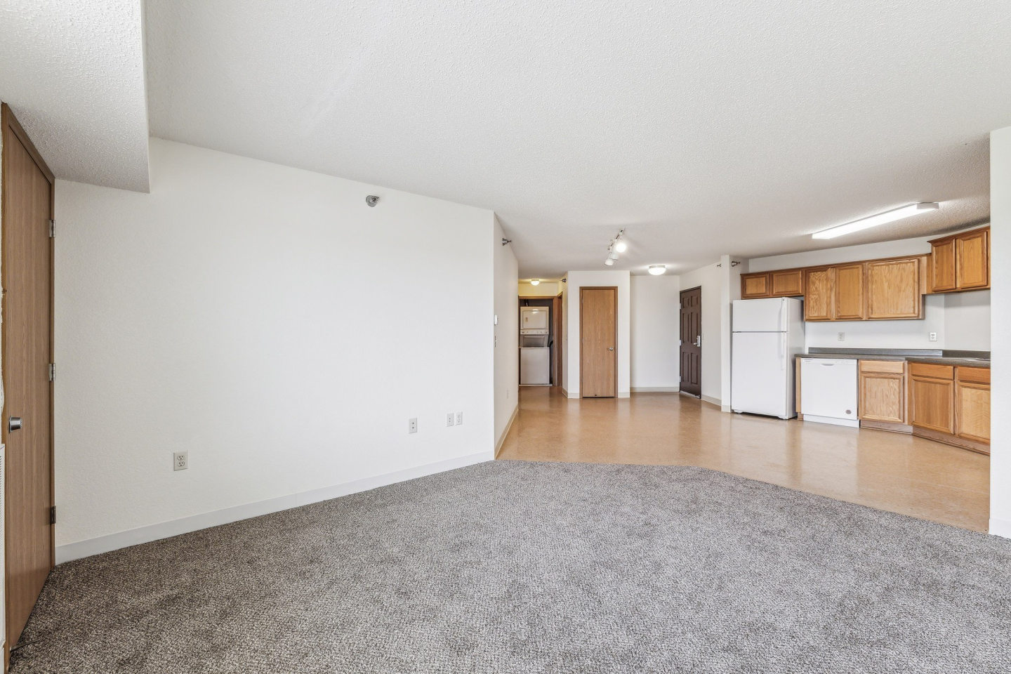 Lakewood Apartments Image 11