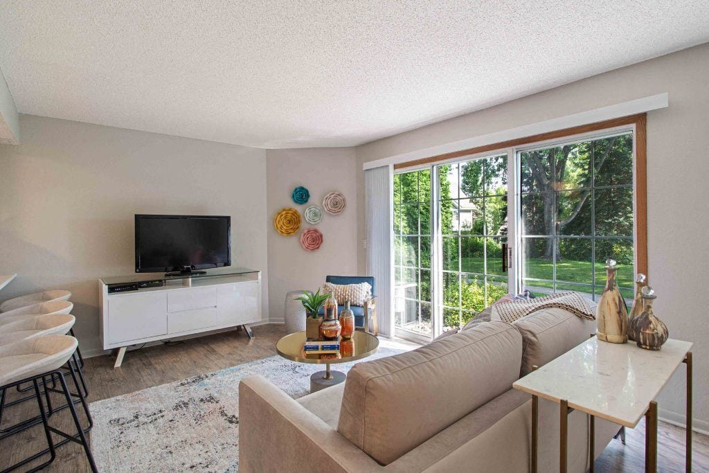 Seasons Villas Image 7