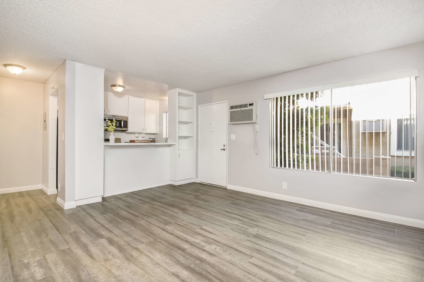 Racquet Club Apartments Image 13