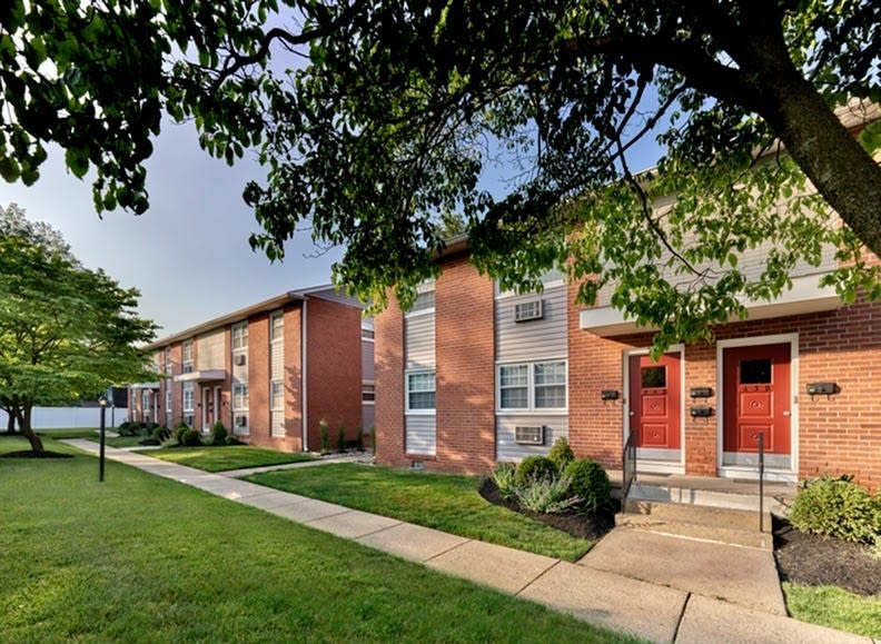 Clements Court Image 10