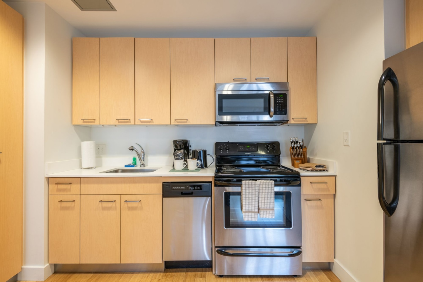1085 Boylston Image 11
