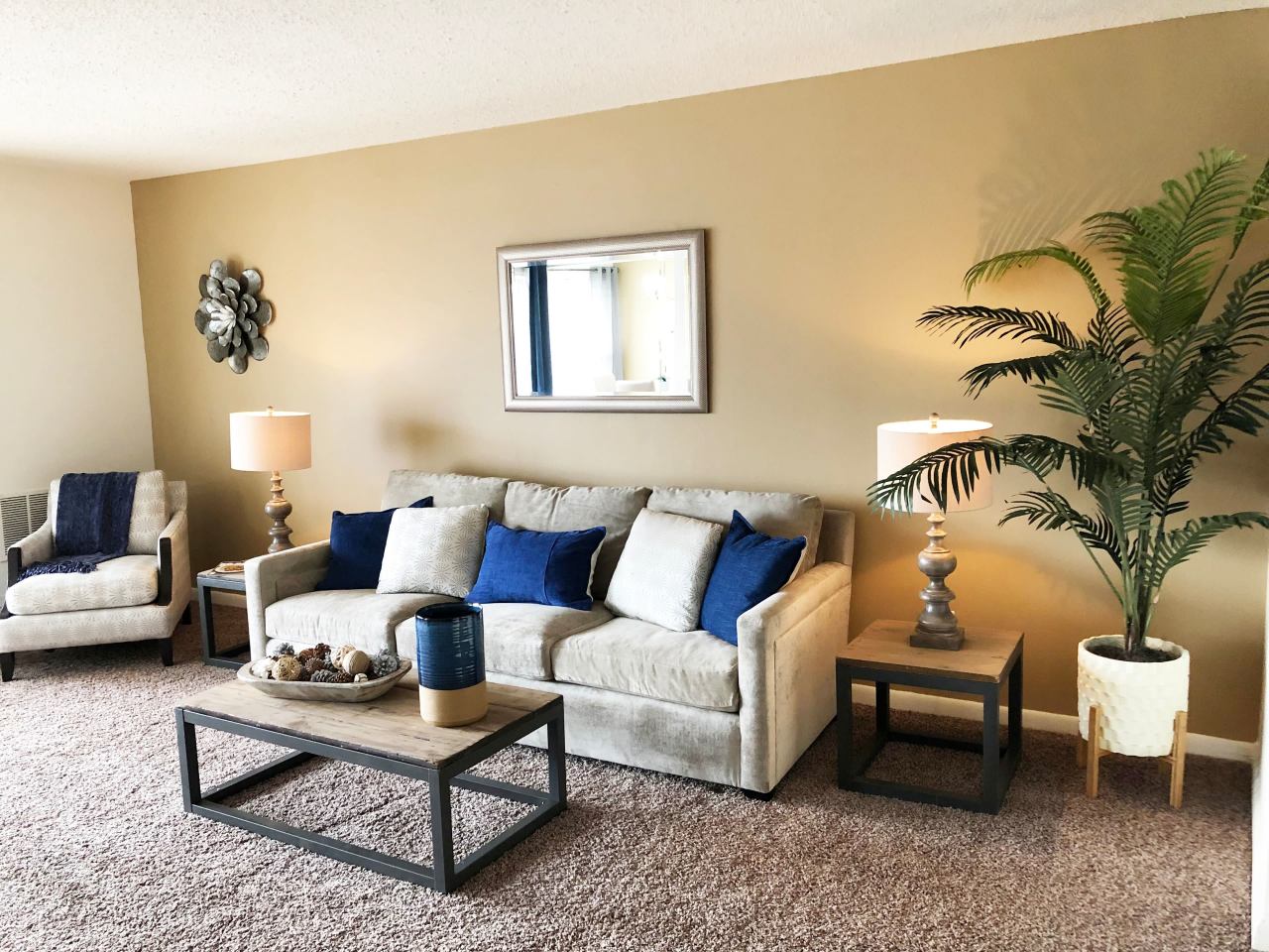 Lakeview Apartments Image 8