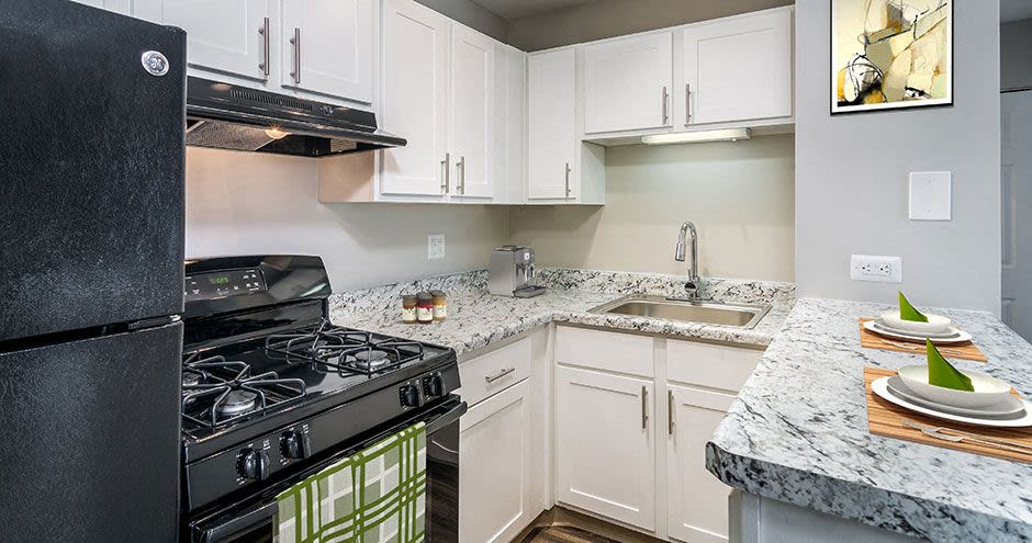 Grand Oaks Apartments Image 6