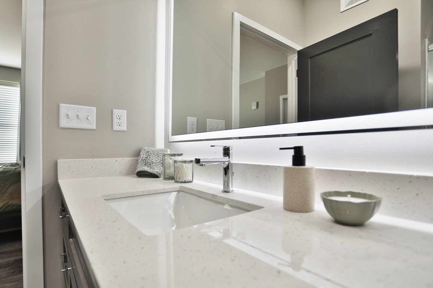 Altair Apartments Image 11