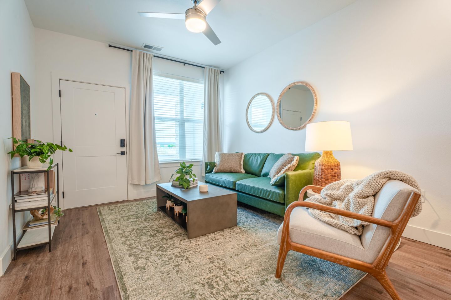 Maverick Modern Apartments Image 33