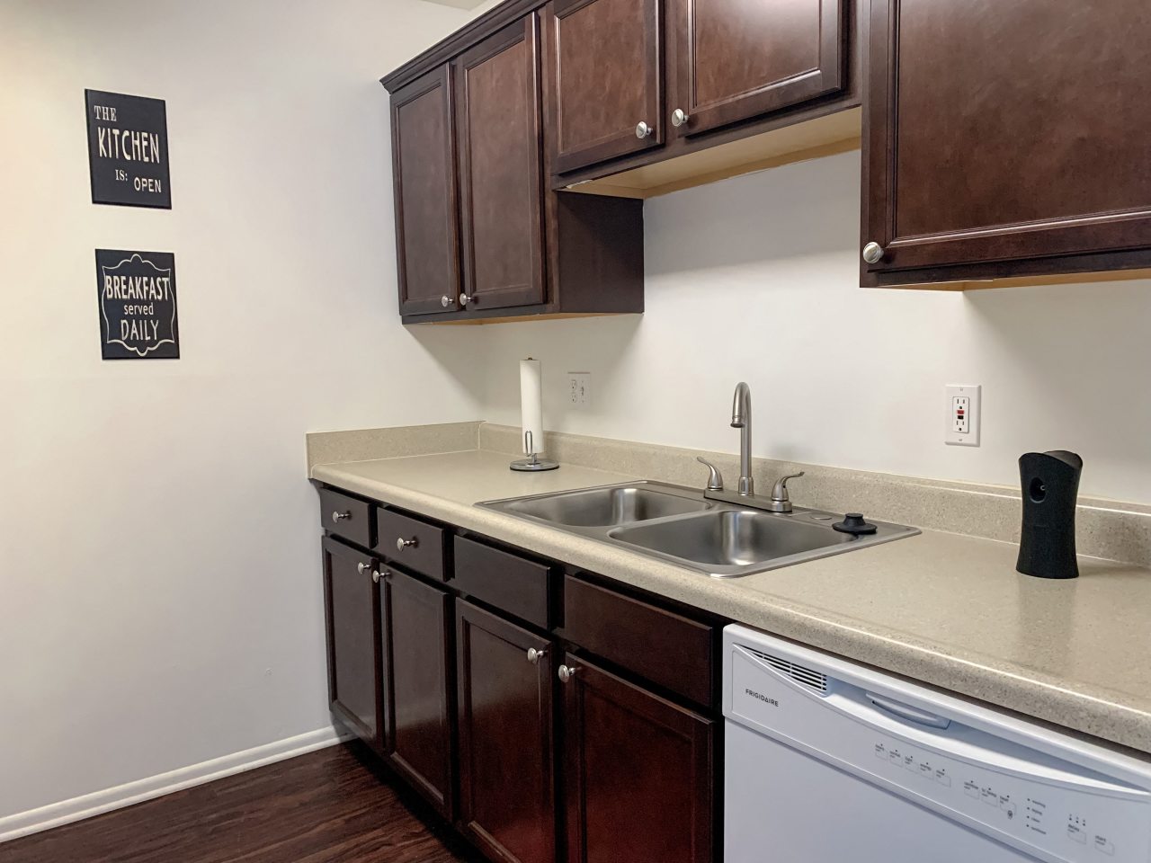 The Lodge Apartments Image 4