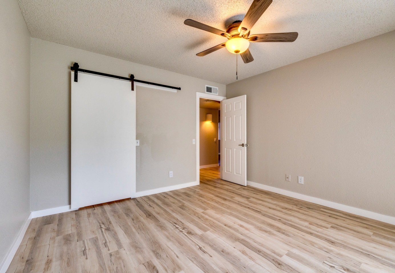 The Monica Apartments Image 23